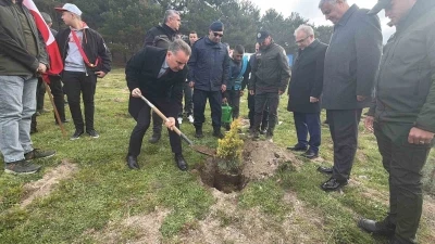 Kazdağları&rsquo;nda fidanlar toprakla buluştu
