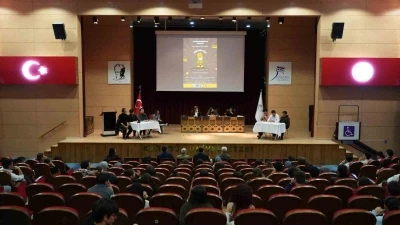 KB&Uuml;&rsquo;de sosyal bilimler &ouml;ğrencileri Zihin Arenası&rsquo;nda buluştu
