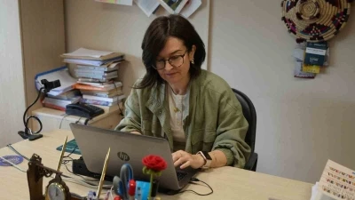 KB&Uuml;&rsquo;den dijital ebeveynliğe bilimsel destek
