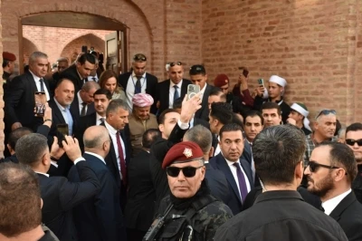KDP lideri Mesut Barzani, Cizre’de tarihi mekanları gezdi

