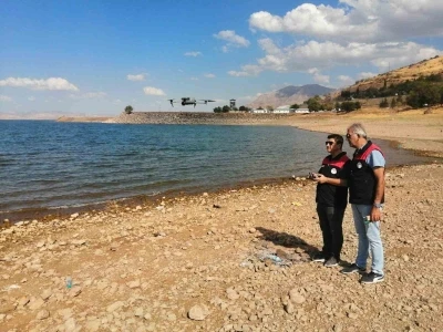 Keban Baraj Gölü’nde dron ile denetim
