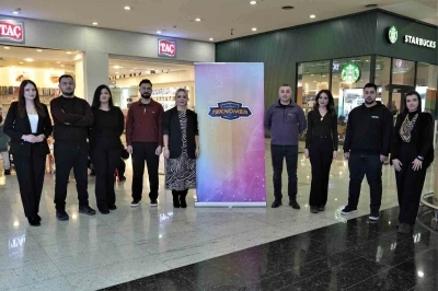 Ke&ccedil;i&ouml;ren Belediyesi&rsquo;nden &ouml;ğrencilere teknoloji dolu karne şenliği
