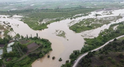 Kelkit &Ccedil;ayı&rsquo;nın Yeşilırmak ile birleşme noktasında su seviyesi y&uuml;kseldi
