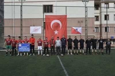 Kemaliye&rsquo;de Polis Haftası&rsquo;nda dostluk ma&ccedil;ı d&uuml;zenlendi
