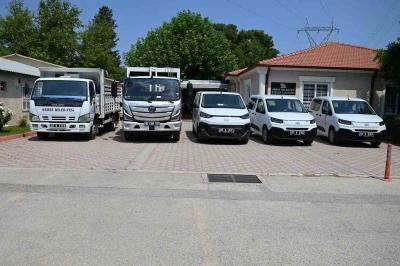 Kemer Belediyesi ara&ccedil; filosunu g&uuml;&ccedil;lendirmeye devam ediyor
