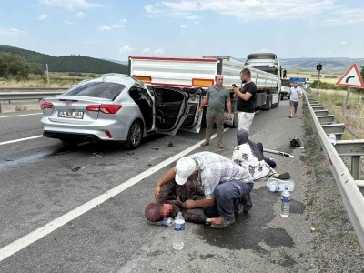 Kemikli Rampaları&rsquo;nda feci kaza: 1 &ouml;l&uuml;, 8 yaralı
