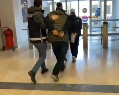 Kendilerini savcı olarak tanıtıp vatandaşları dolandıran 2 ş&uuml;pheli tutuklandı
