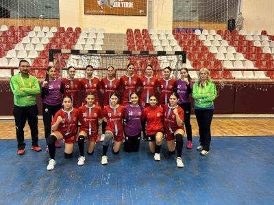 Kepez Belediyesi Kadın Hentbol Takımı, ligde oynadığı son 6 ma&ccedil;ı kazandı
