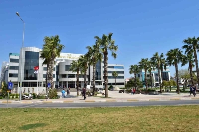 Kepez Belediyesi, kadın personelin Ramazan&rsquo;daki mesai bitişini yarım saat &ouml;ne &ccedil;ekti
