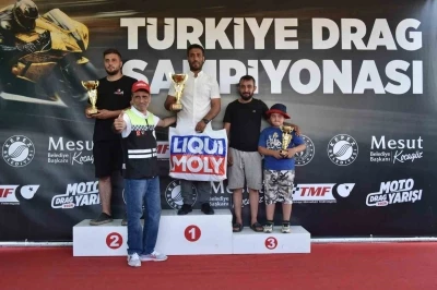 Kepez&rsquo;de motodrag şampiyonları kupalarını aldı
