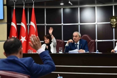 Kepez&rsquo;in Mayıs g&uuml;ndeminde 2025&rsquo;in b&uuml;t&ccedil;e başarısı konuşuldu
