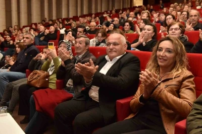 Kepez T&uuml;rk&uuml;lerin ezgilerinde buluştu
