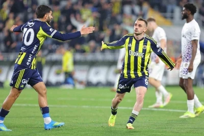 Kerem Akt&uuml;rkoğlu, ligi 8 golle kapattı
