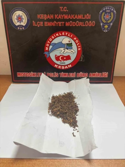Keşan’da polisin durdurduğu 2 şüpheliden uyuşturucu ele geçirildi
