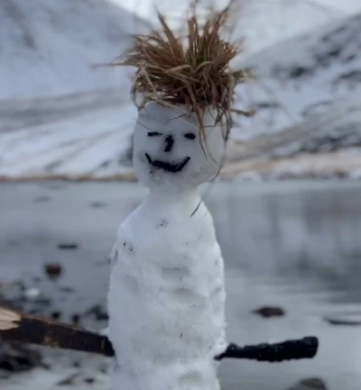 Keşiş Dağı’nda mevsimin ilk kardan adamı yapıldı
