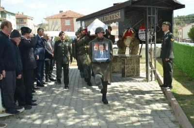 Kıbrıs gazisi, askeri t&ouml;renle son yolculuğuna uğurlandı
