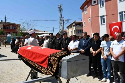 Kıbrıs Gazisi son yolculuğuna uğurlandı
