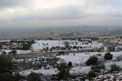 Kilis&rsquo;in y&uuml;ksek kesimlerinde kar yağışı etkili oldu
