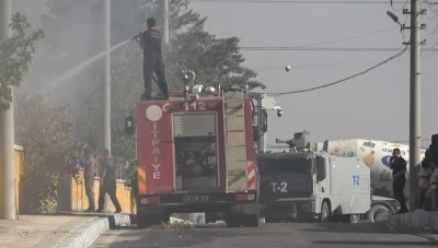 Kilis OSB’de kauçuk fabrikasında çıkan yangın kontrol altına alındı

