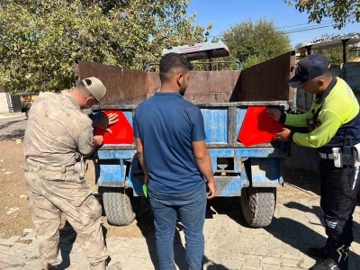 Kilis’te çiftçilere güvenli traktör kullanımı eğitimi verildi
