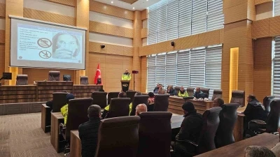 Kilis’te hafriyat taşıyan araçlara yönelik eğitim verildi

