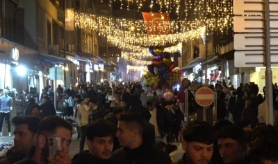 Kilis&rsquo;te iftar sonrası Cumhuriyet Caddesi hareketlendi
