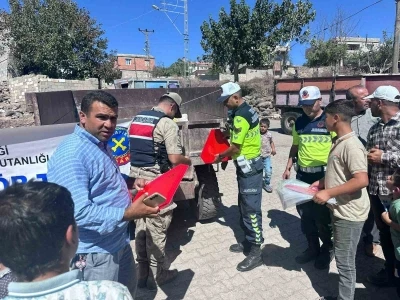 Kilis’te Jandarma tarafından çiftçilere traktör güvenliği eğitimi
