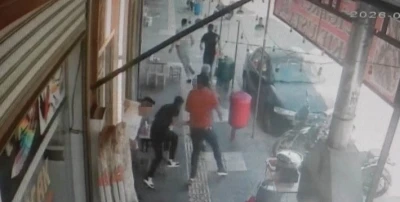 Kilis&rsquo;te kebap&ccedil;ıda silahlı ve bı&ccedil;aklı kavga: 1 yaralı
