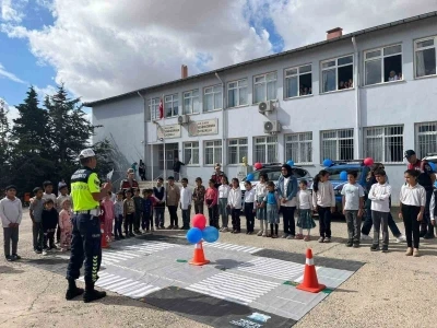 Kilis’te öğrencilere trafik eğitimi verildi
