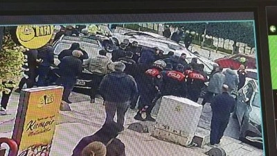 Kiracı dehşeti! Ev sahibini &ouml;ld&uuml;rd&uuml;, katliam i&ccedil;in harekete ge&ccedil;ti ancak...