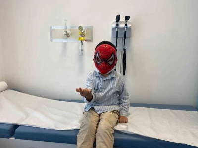 Kırgızistanlı minik Baihan, Türkiye’de yapılan kemik iliği nakliyle hayata tutundu
