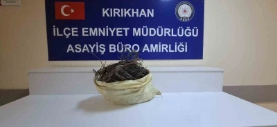 Kırıkhan&rsquo;da 3 bu&ccedil;uk milyon TL&rsquo;lik kablo &ccedil;alan 3 kişi tutuklandı
