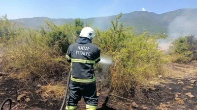 Kırıkhan&rsquo;da bah&ccedil;e yangını
