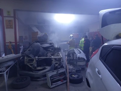 Kırıkhan&rsquo;da tamircide yangın
