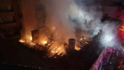 Kırıkkale’de apartman çatısında yangın paniği
