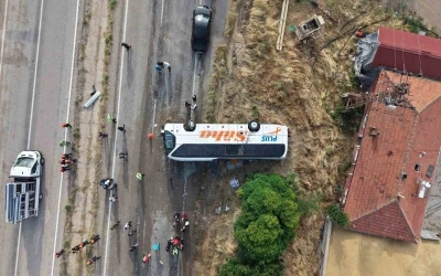 Kırıkkale&rsquo;deki otob&uuml;s kazasında acı haber: 1 kişi hayatını kaybetti
