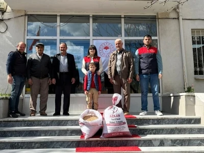 Kırklareli&rsquo;de aspir ve nohut tohumları &uuml;reticiyle buluştu
