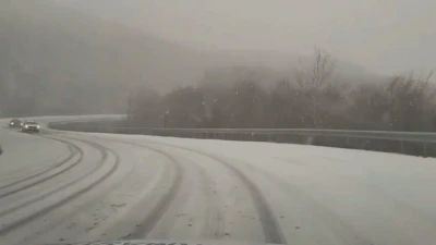 Kırklareli Mahyadağı b&ouml;lgesinde kar yağışı: Yol trafiğe a&ccedil;ık

