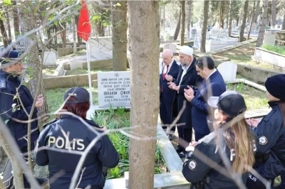 Kırklareli&rsquo;nde şehit polis İbrahim &Ccedil;ınar kabri başında anıldı
