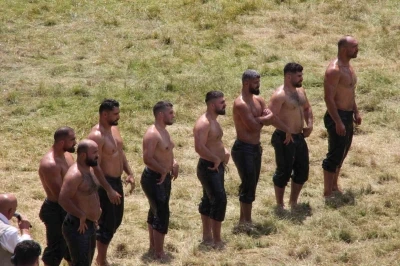 Kırkpınar&rsquo;da son şampiyon Orhan Okulu ile Ali G&uuml;rb&uuml;z &ccedil;eyrek finalde elendi
