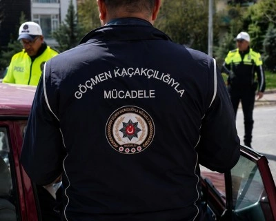 Kırşehir&rsquo;de 30 d&uuml;zensiz g&ouml;&ccedil;men yakalandı
