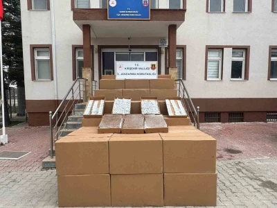 Kırşehir&rsquo;de 4 milyon 95 bin TL&rsquo;lik ka&ccedil;ak makaron ele ge&ccedil;irildi
