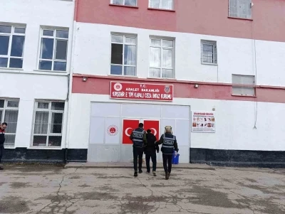 Kırşehir&rsquo;de 88 su&ccedil; kaydı bulunan firari yakalandı
