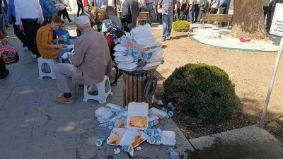 Kırşehir’de Ahi pilavı dağıtımında izdiham
