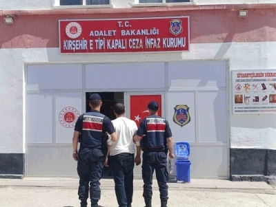Kırşehir&rsquo;de aranan h&uuml;k&uuml;ml&uuml; yakalandı
