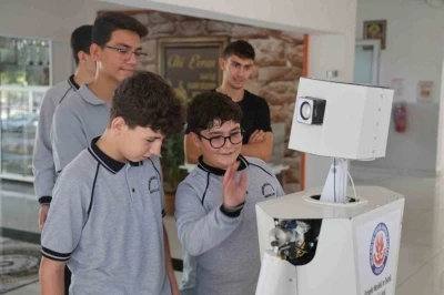 Kırşehir’de öğrenciler yardımlaşma kültürünü ’Ahi Bot’la öğreniyor
