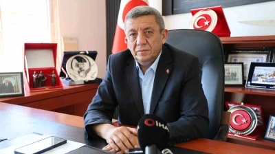 Kırşehir&rsquo;de rakımı d&uuml;ş&uuml;k b&ouml;lgelerde hasat başladı
