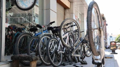 Kırşehir&rsquo;de yaz sezonu bisiklet satış ve kiralamalarını hareketlendirdi
