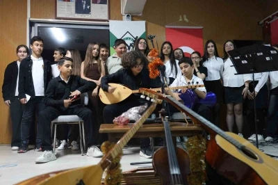 Kırşehir&rsquo;de yeni Neşet Ertaş&rsquo;lar yetişiyor
