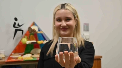 Kışın su t&uuml;ketiminin azalması sağlığı tehdit ediyor
